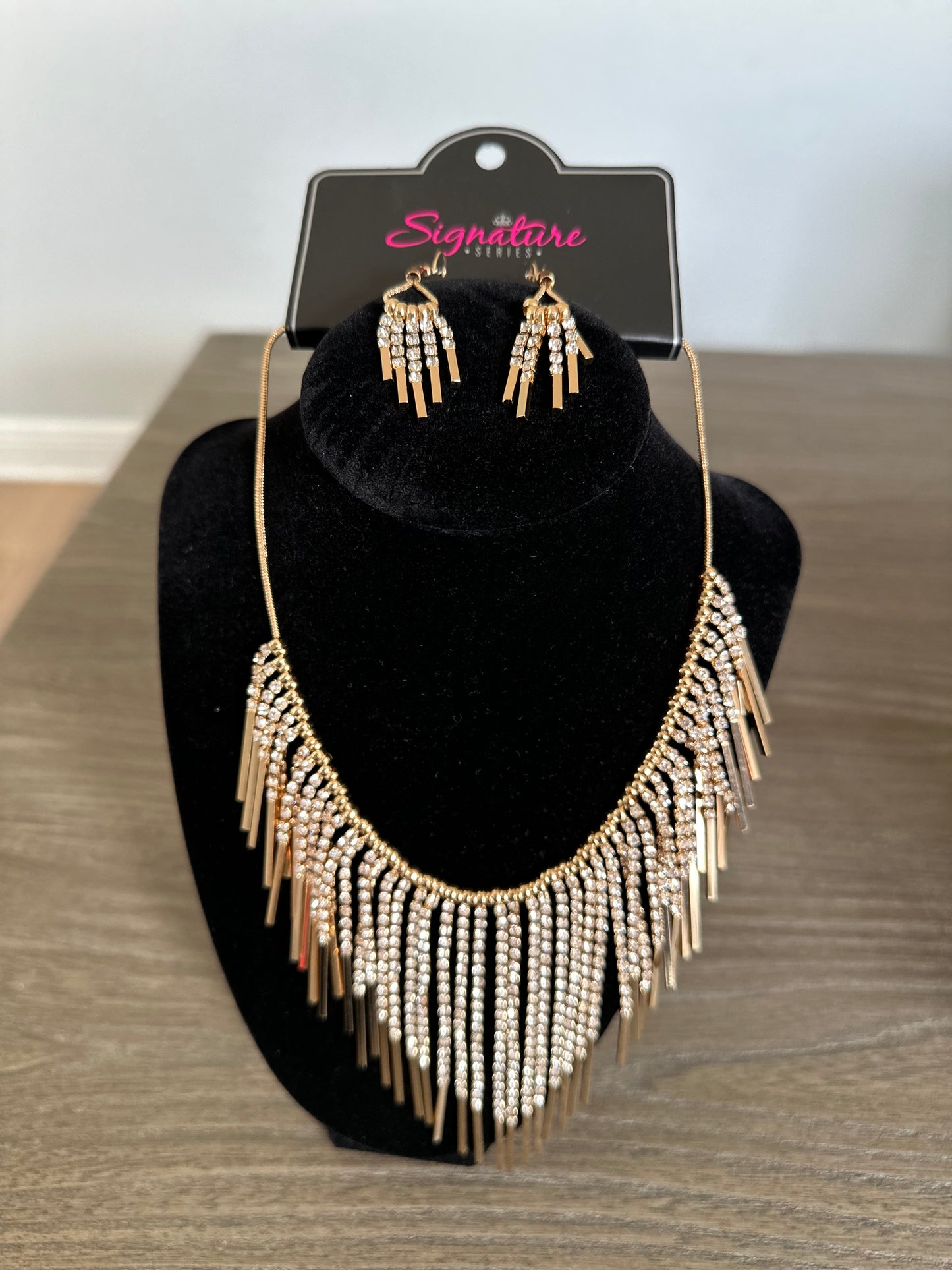 ZI Necklace - Amber 2021