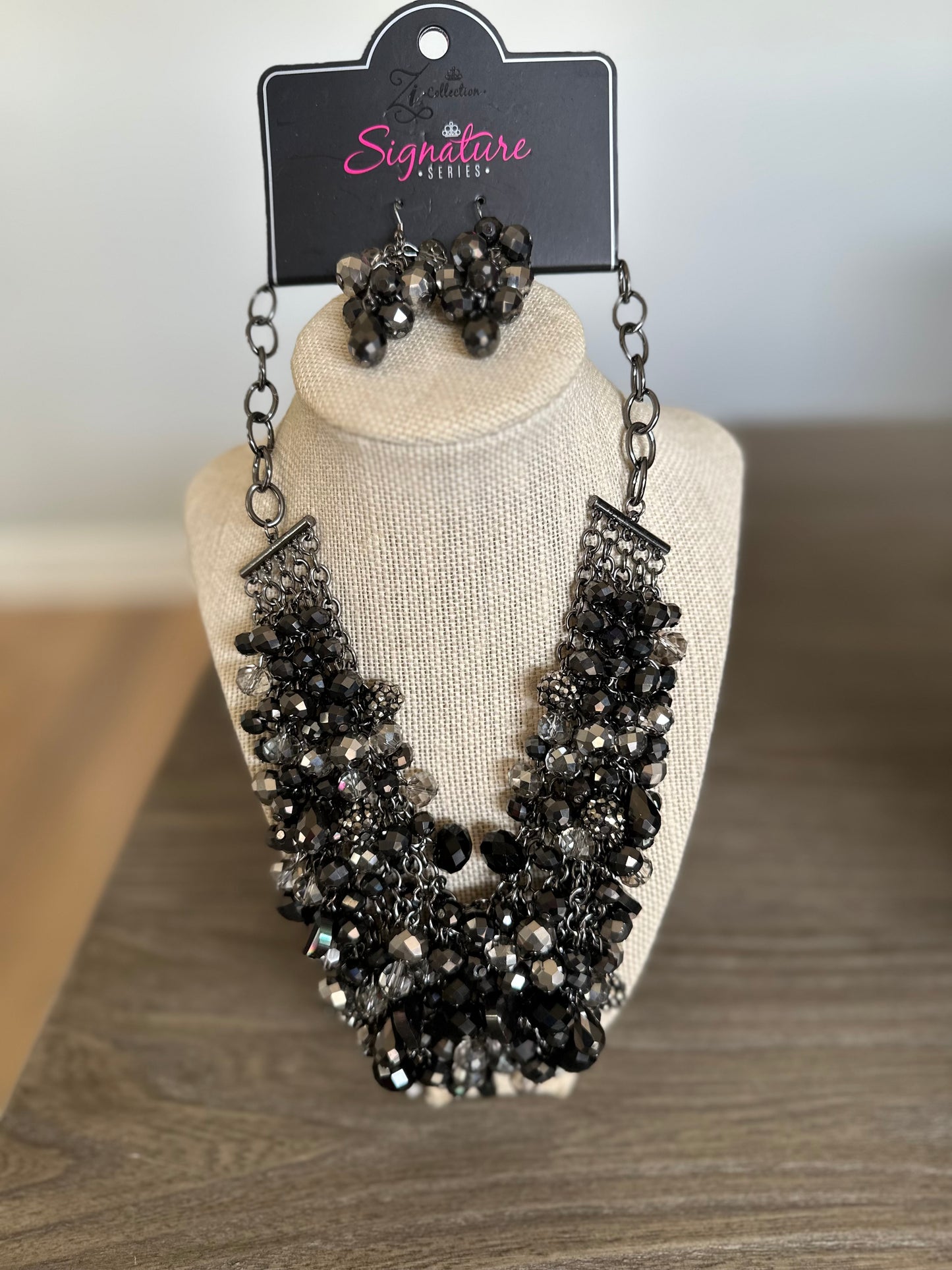 ZI Necklace - Taylerlee 2019